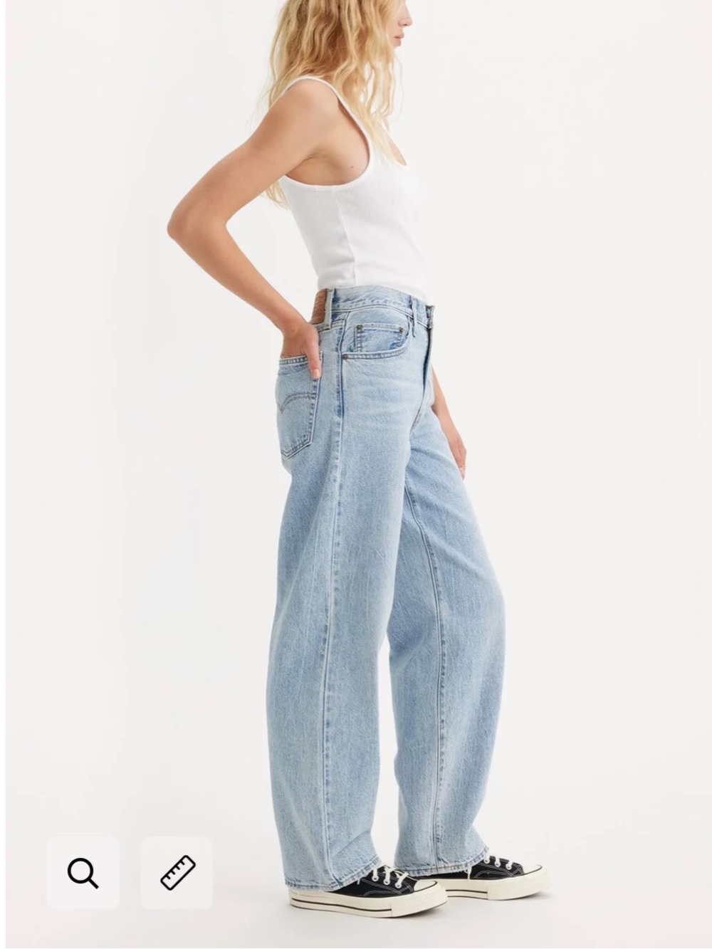 Levi’s Baggy Dad Destressed Light Wash Jeans Size 27x30